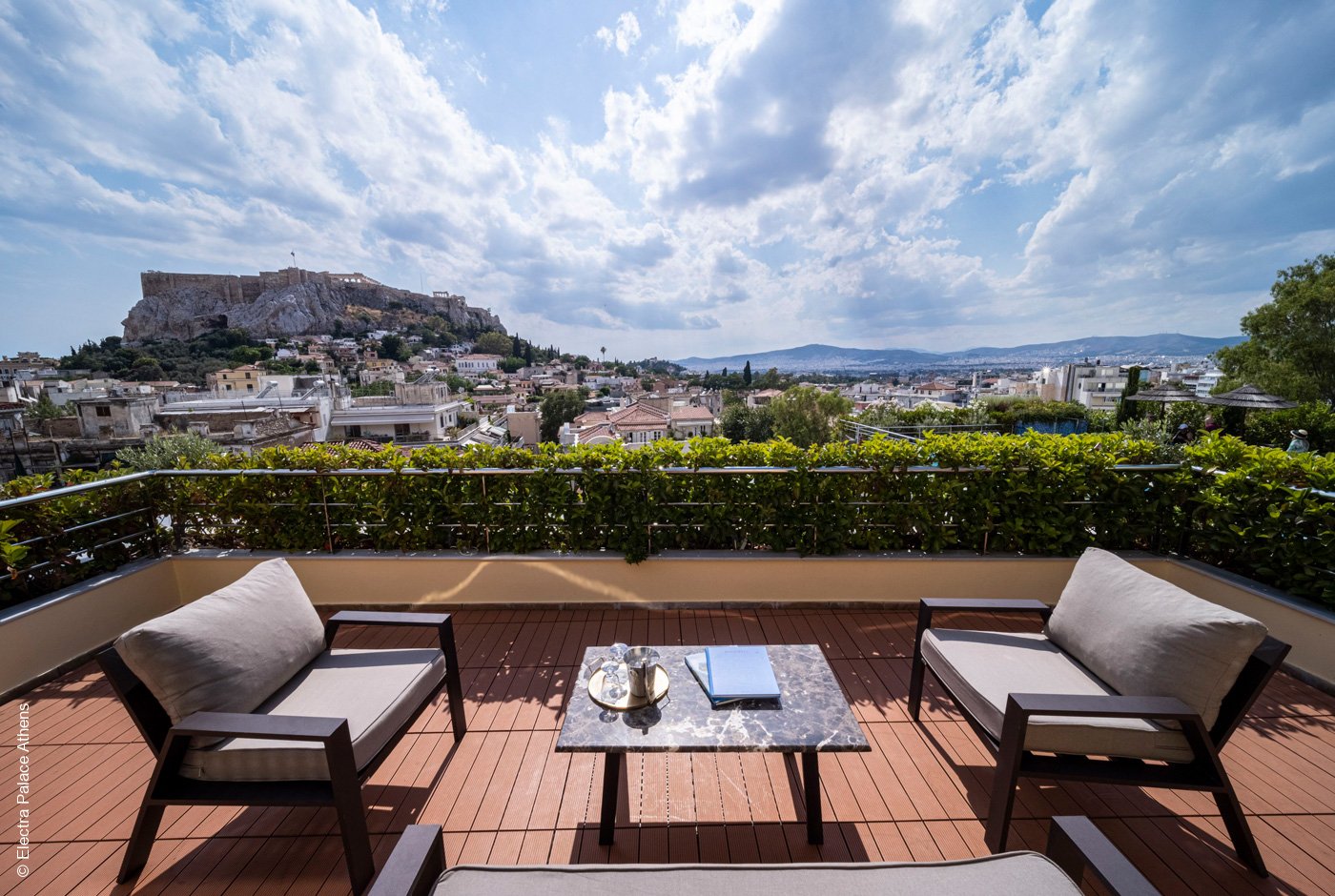 Electra Palace Hotel Athens | Athen | Suite Acropolis Balcony | Archiv | luxuszeit.com