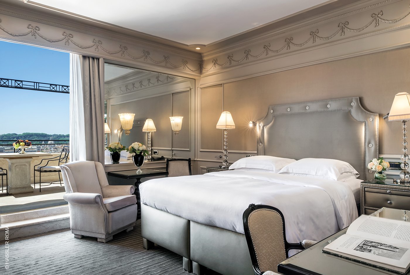 Hotel Hassler | Rom | Suite Schlafbereich | Archiv | luxuszeit.com