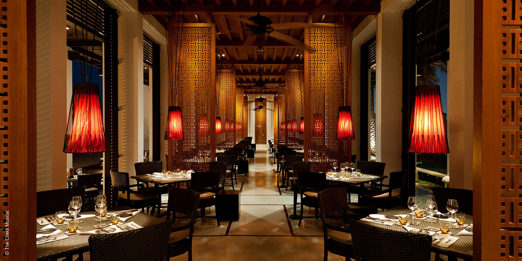 The Chedi Muscat | Maskat | Beach Restaurant Interior | luxuszeit.com