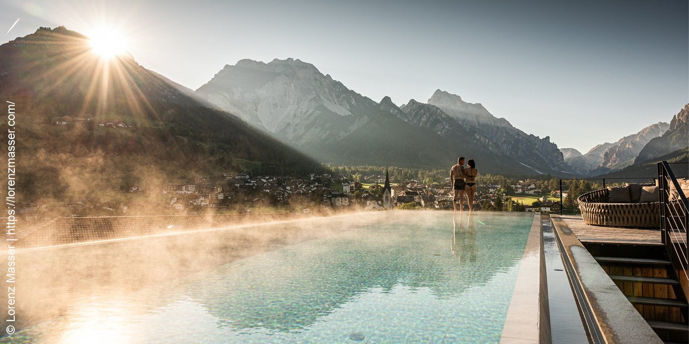 Excelsior Dolomites Life Resort | San Vigil | Pool | luxuszeit.com.com