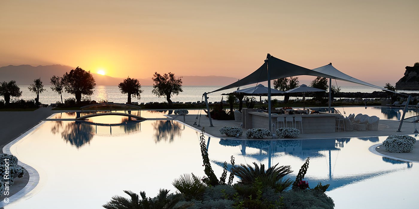Sani Resort | Kassandra auf Chalkidiki | Griechenland | Sunset Pool | luxuszeit.com