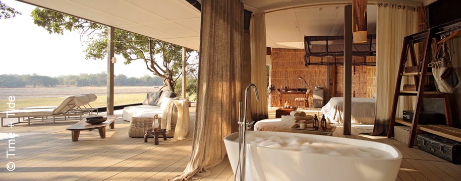 Time and Tide Chinzombo | South Luangwa | Bad, Schlafzimmer und Terrasse | luxuszeit.com