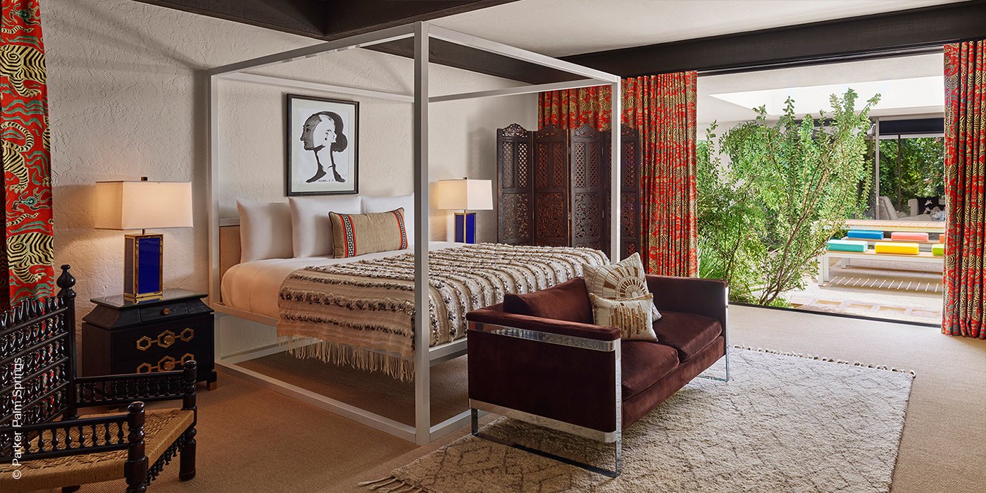 Hotel Parker | Palm Springs | Gene Autry residence master bedroom Blick nach draußen | luxuszeit.com