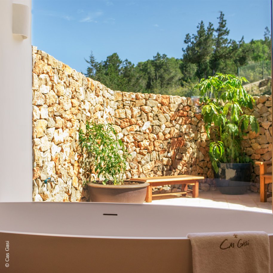 Cas Gasi | Ibiza Santa Gertudis | Badewanne | luxuszeit.com