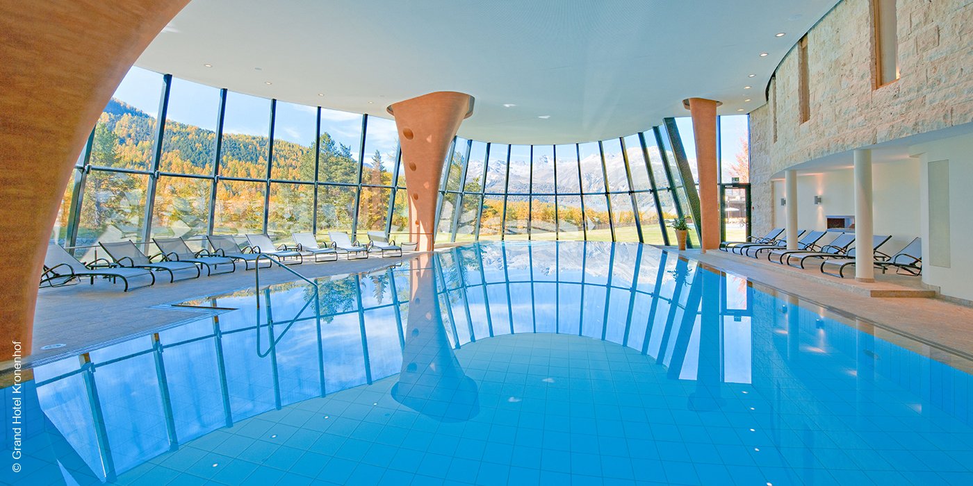 Grand Hotel Kronenhof | Pontresina | Schweiz | Pool | luxuszeit.com