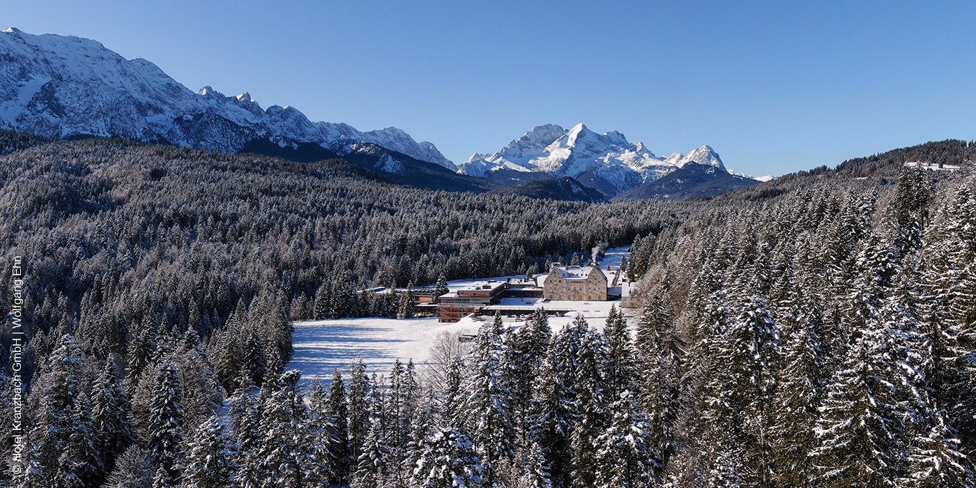 Das Kranzbach | Garmisch-Partenkirchen | Luftaufnahme im Winter | luxuszeit.com