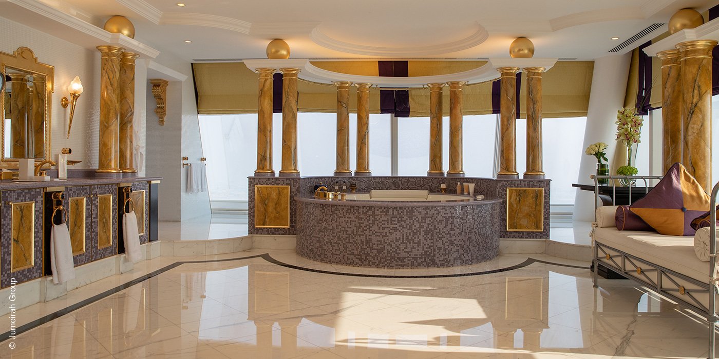 Burj Al Arab | Dubai | Presidential Suite Master Bathroom | luxuszeit.com
