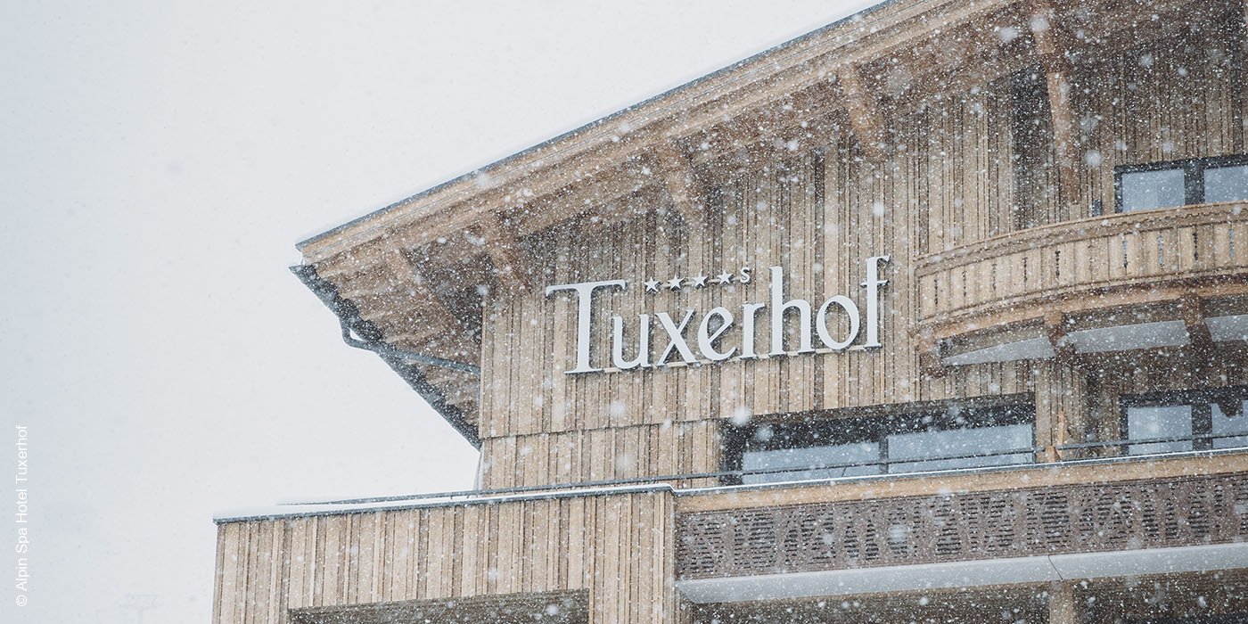 Alpin Spa Hotel Tuxerhof | Tux | Außenansicht Winter | luxuszeit.com