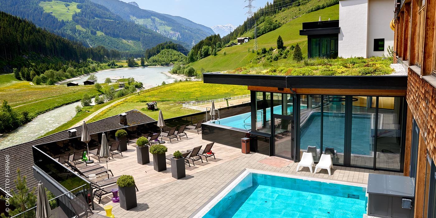 Almhof Family Resort & Spa | Gerlos | Tirol | Pool | luxuszeit.com