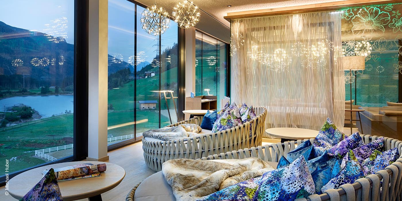 Almhof Family Resort & Spa | Gerlos | Tirol | Wellness Turm Ruhezone | luxuszeit.com