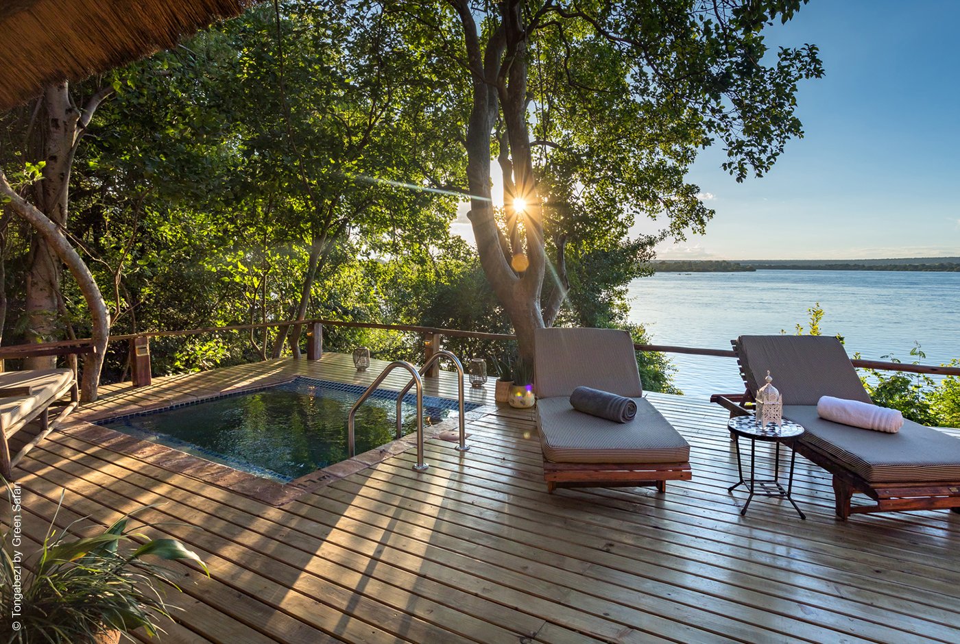 Tongabezi Lodge | Livingstone | Terrasse mit Plunge Pool | Archiv | luxuszeit.com