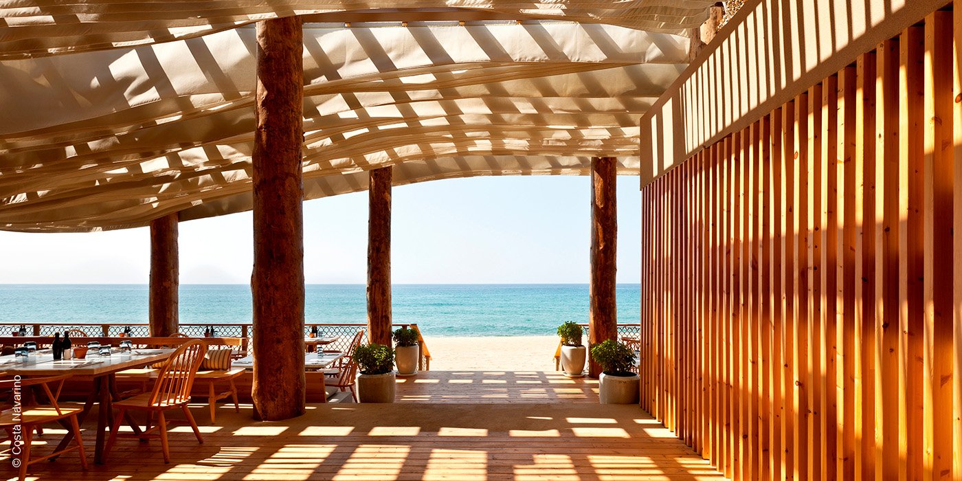 The Westin Resort Costa Navarino | Griechenland | Barbounin Restaurant Terrasse | luxuszeit.com