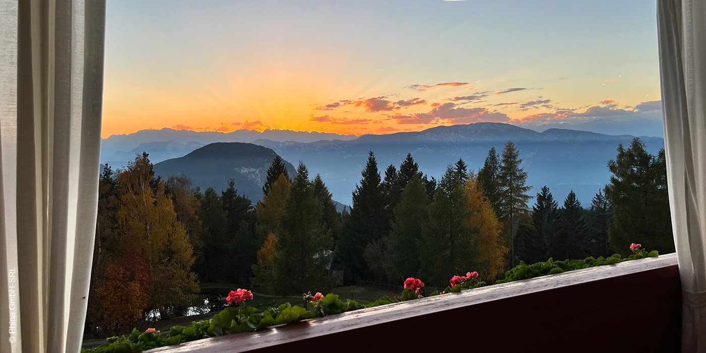 Berghoferin | Radein | Südtirol | Italien | Ausblick vom Balkon | luxuszeit.com