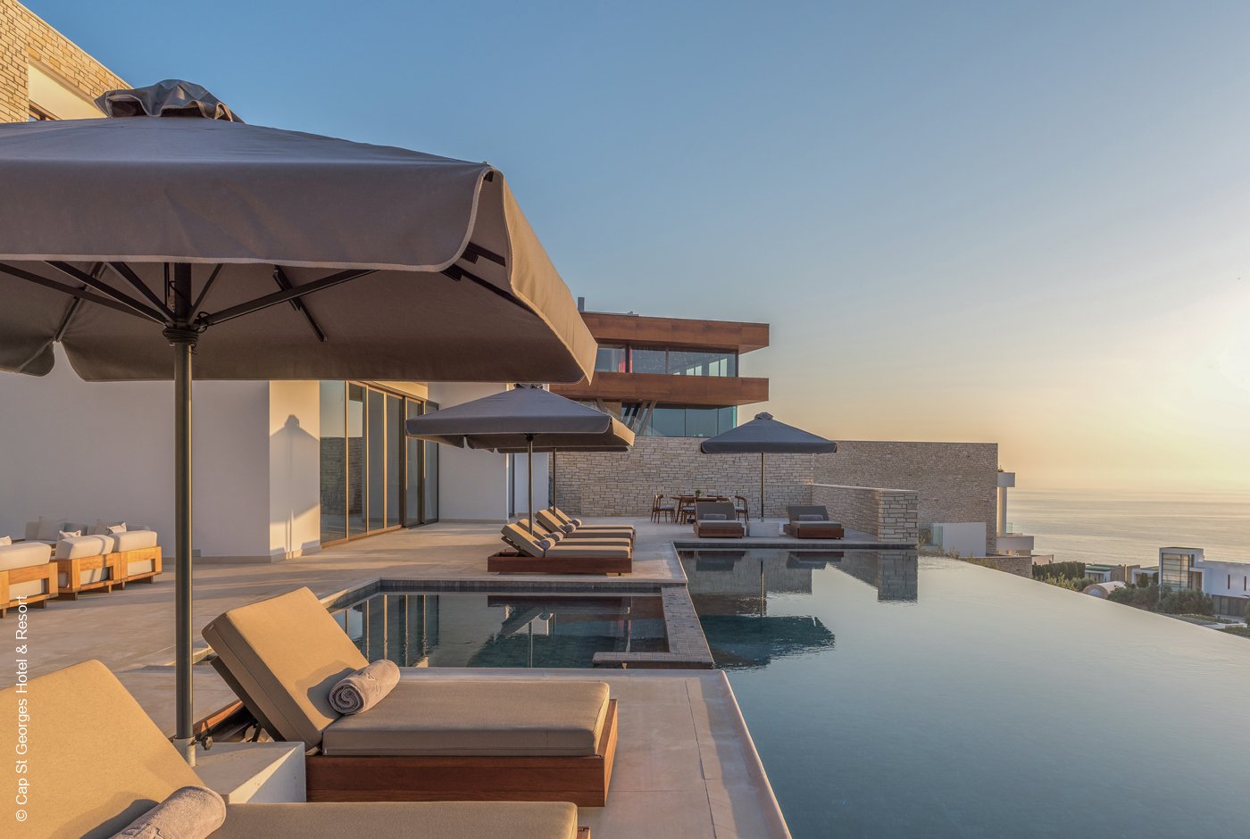 Cap St Georges Hotel & Resort | Pegeia | Zypern | Presidential Suite Terrasse mit Pool | Archiv | luxuszeit.com