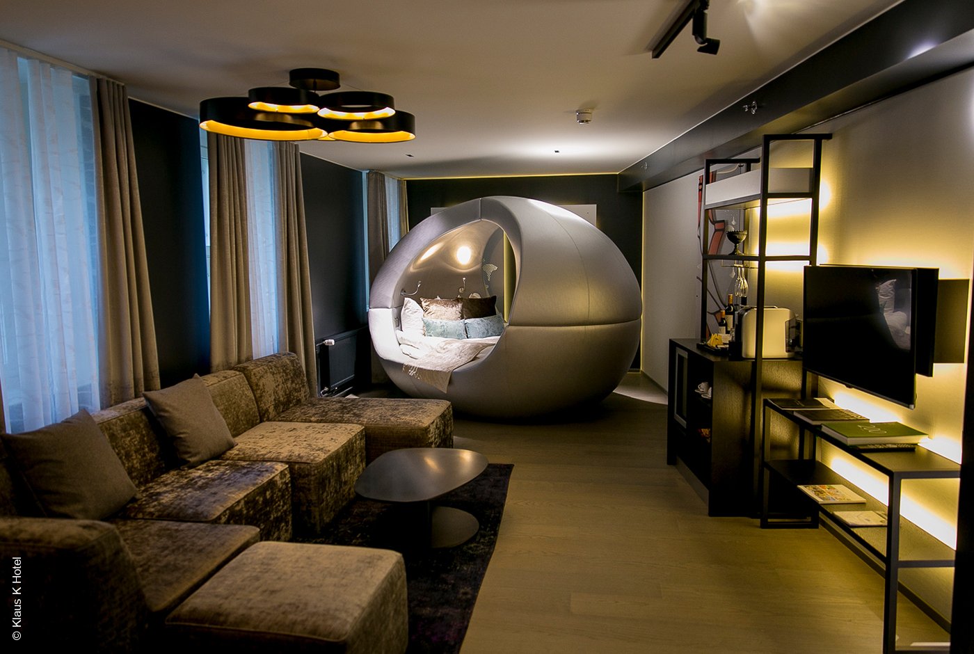Hotel Klaus K | Helsinki | Sky Suite mit Egg-Bed | Archiv | luxuszeit.com