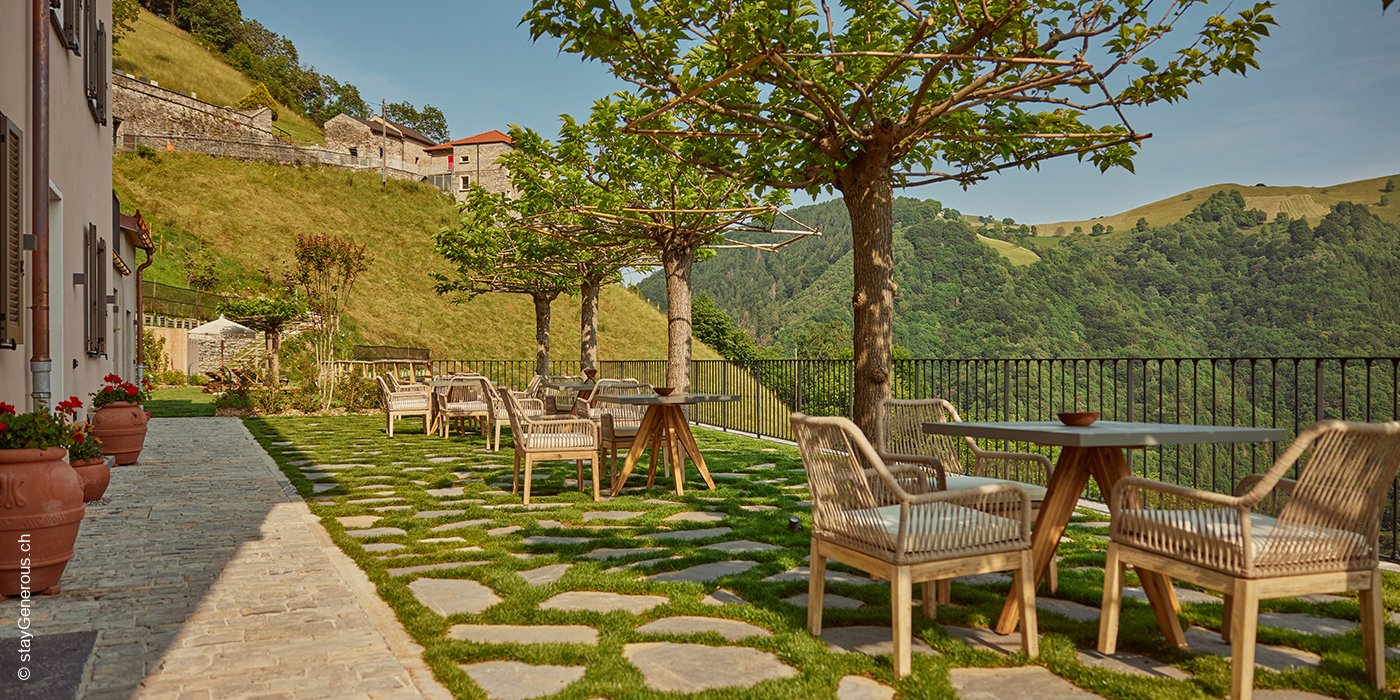 La Casa dei Gelsi | Scudellate | Tessin | Terrasse mit Panoramablick | luxuszeit.com