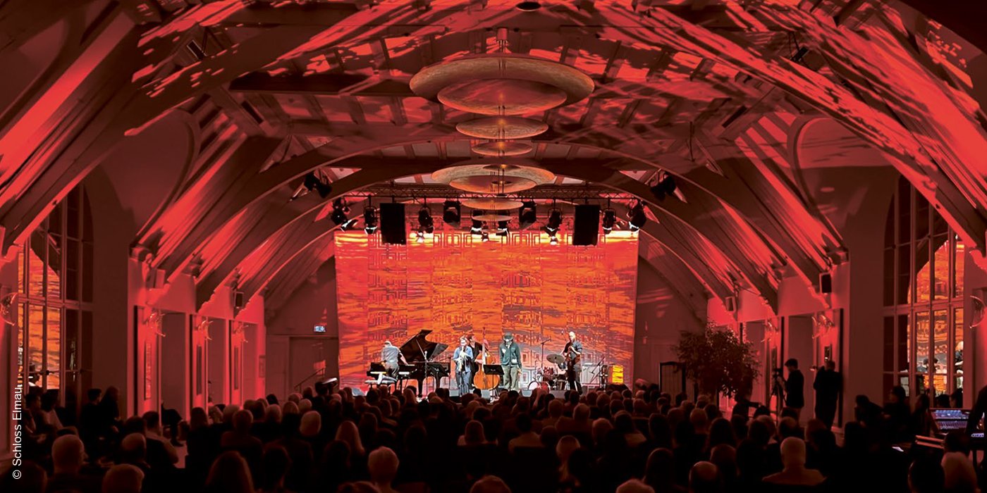 Schloss Elmau | Oberbayern | Konzertsaal | luxuszeit.com