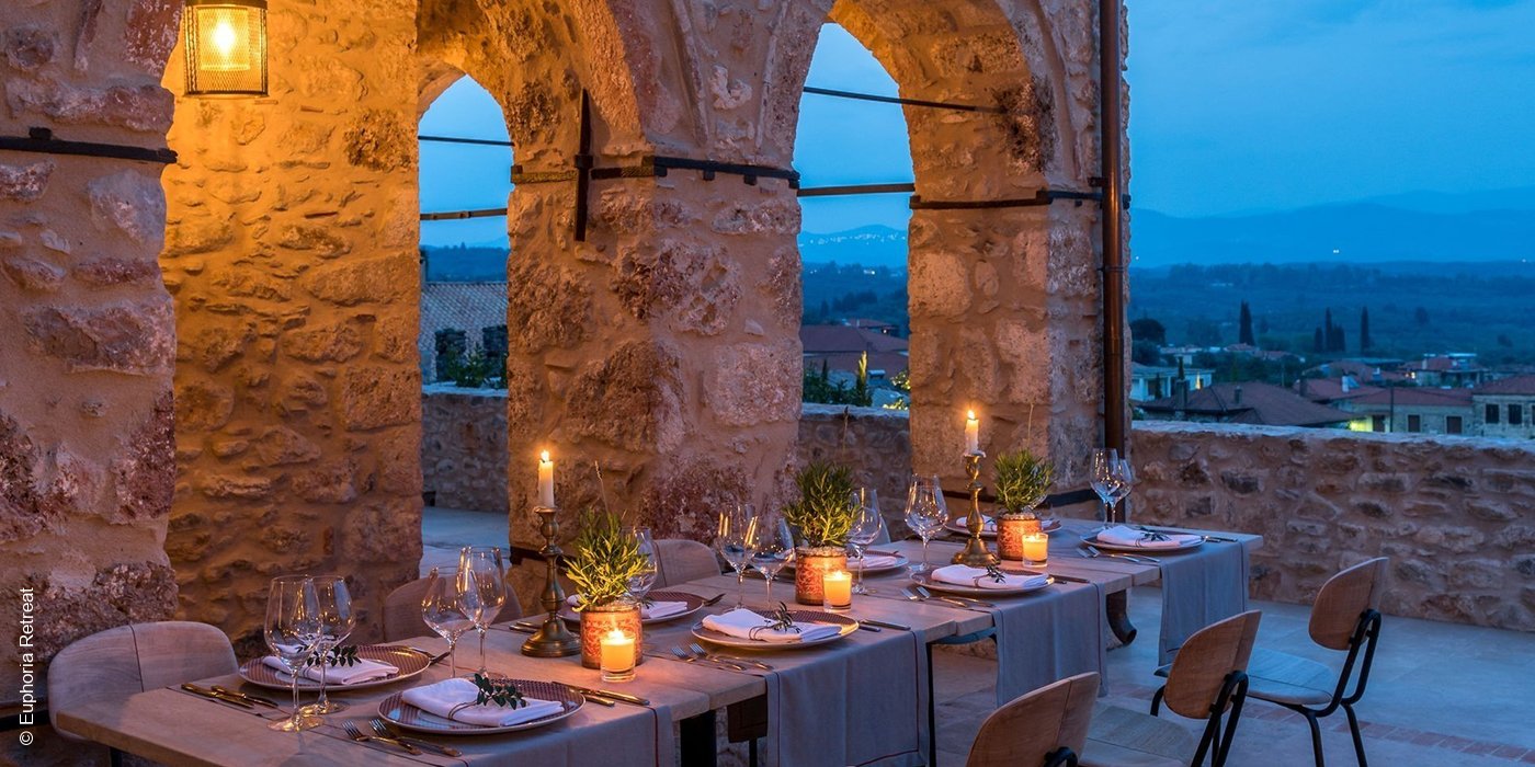 Euphoria Retreat | Mystras | Restaurant Private Dining | luxuszeit.com