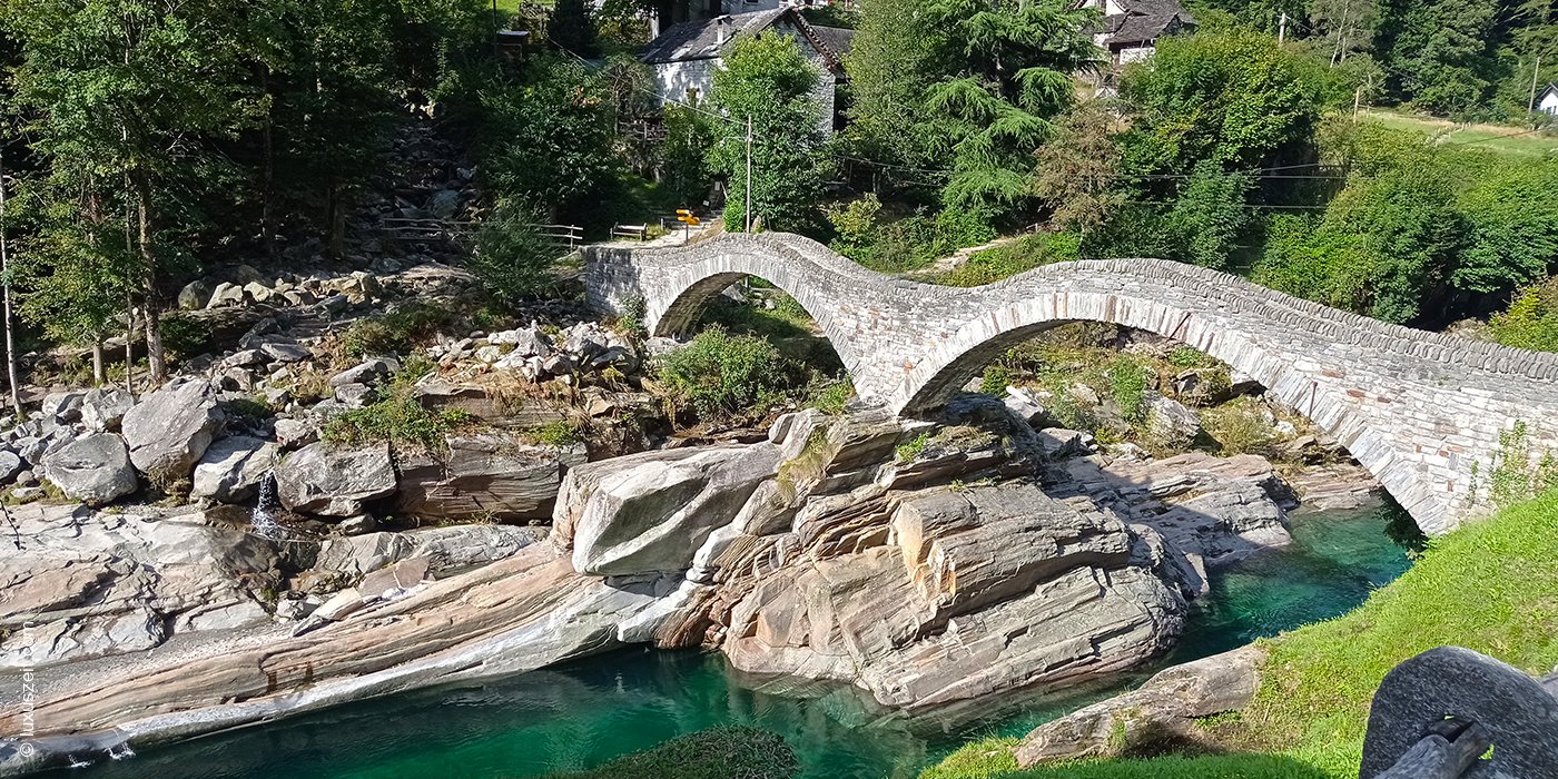 Corippo Albergo Diffuso | Tessin | Verzasca und Ponte dei Salti bei Lavertezzo | luxuszeit.com