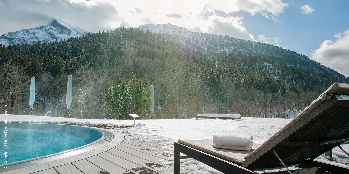 Kempinski Hotel Berchtesgaden | Outdoorpool | luxuszeit.com