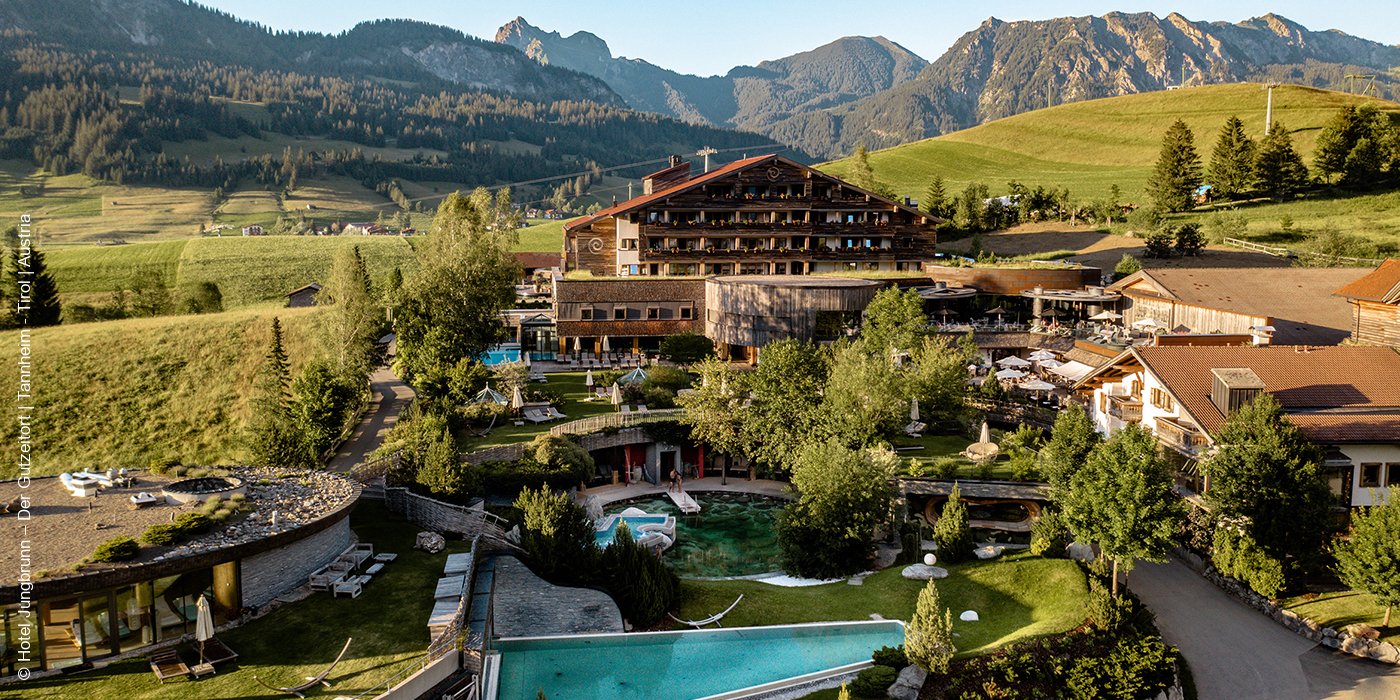Hotel Jungbrunn | Tannheim - Tirol | Sommerabendstimmung | luxuszeit.com