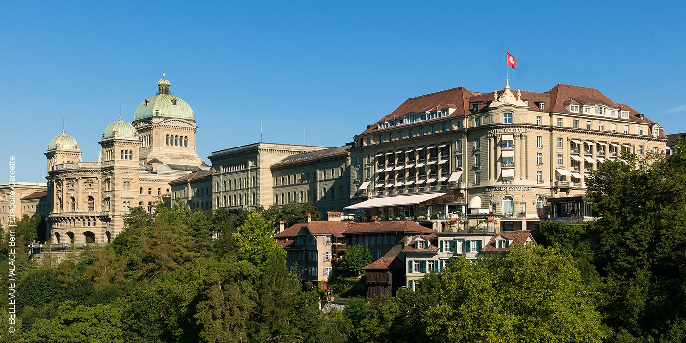 BELLEVUE PALACE Bern | Schweiz | Hotel Außenansicht | luxuszeit.com