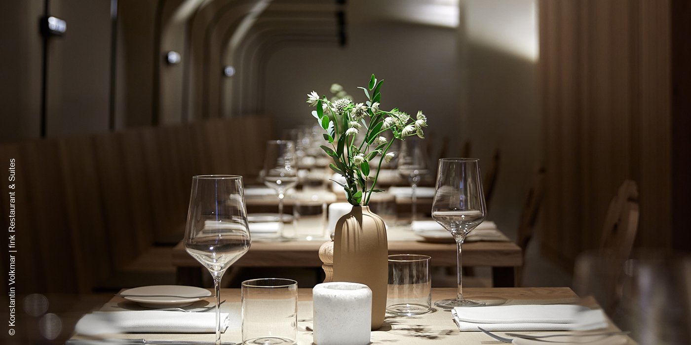 fink Restaurant & Suites | Brixen | Restaurant Tische | luxuszeit.com