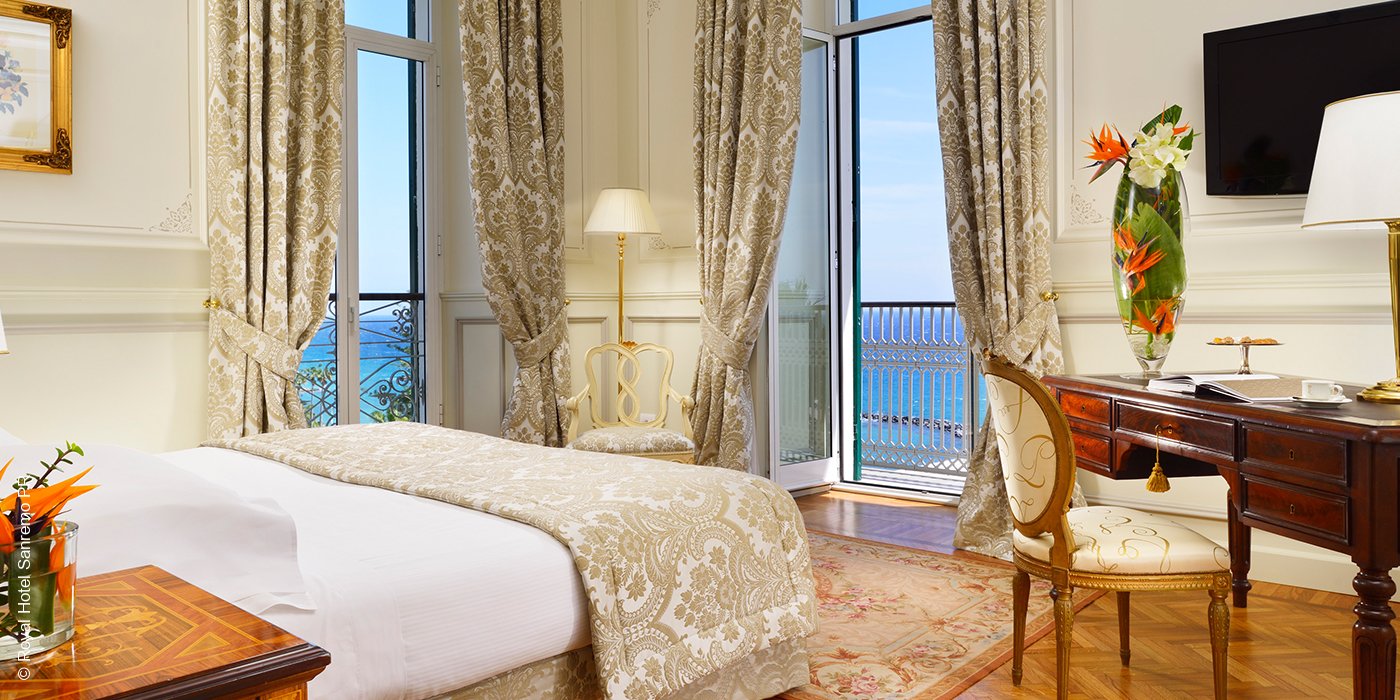 Royal Hotel | Sanremo | Suite Jolanda di Savoia Schlafbereich | luxuszeit.com