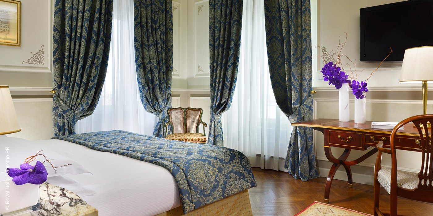 Royal Hotel | Sanremo | Aurora Suite Schlafbereich | luxuszeit.com
