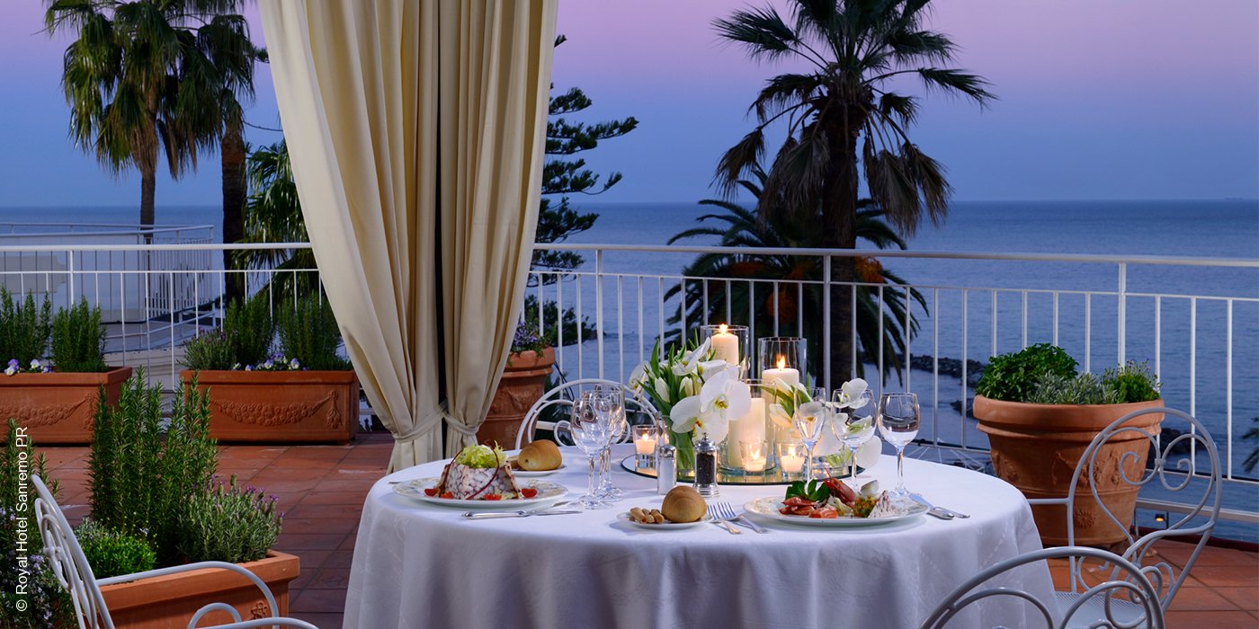 Royal Hotel | Sanremo | Suite Terrace Dinner | luxuszeit.com