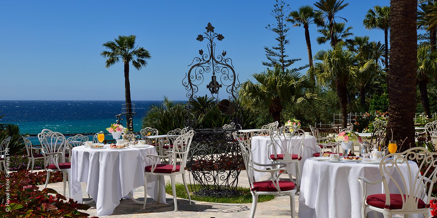 Royal Hotel | Sanremo | Frühstück auf der Terrasse | luxuszeit.com
