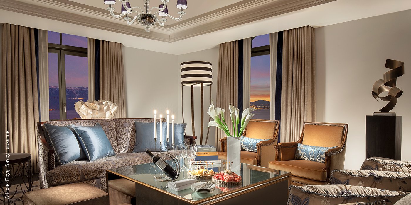 Royal Savoy Hotel & Spa | Lausanne | Schweiz | Suite Art Wohnzimmer | luxuszeit.com