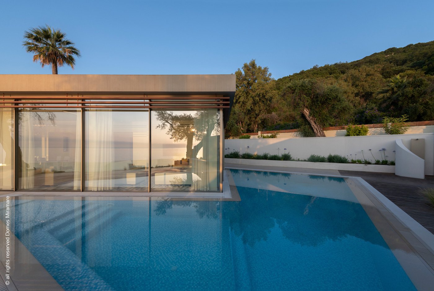Domes Miramare, a Luxury Collection Resort, Korfu | Moraitika | Haute Living Aussenbereich | Archiv | luxuszeit.com