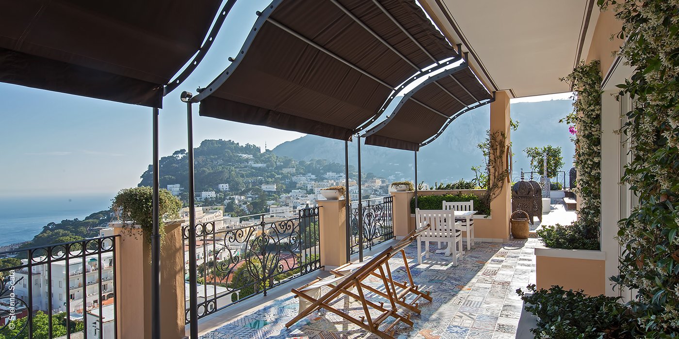 Capri Tiberio Palace | Italien | Terrasse der Bellevue Suite | luxuszeit.com