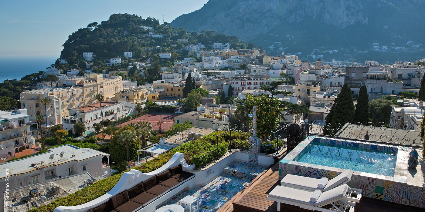 Capri Tiberio Palace | Italien | Terrasse und Pool der Bellevue Suite | luxuszeit.com
