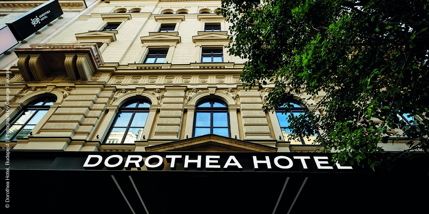 Dorothea Hotel | Budapest | Außenansicht Eingang | luxuszeit.com