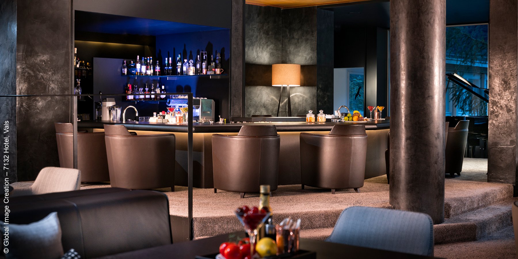 7132 Hotel | Vals | Blue Bar | luxuszeit.com