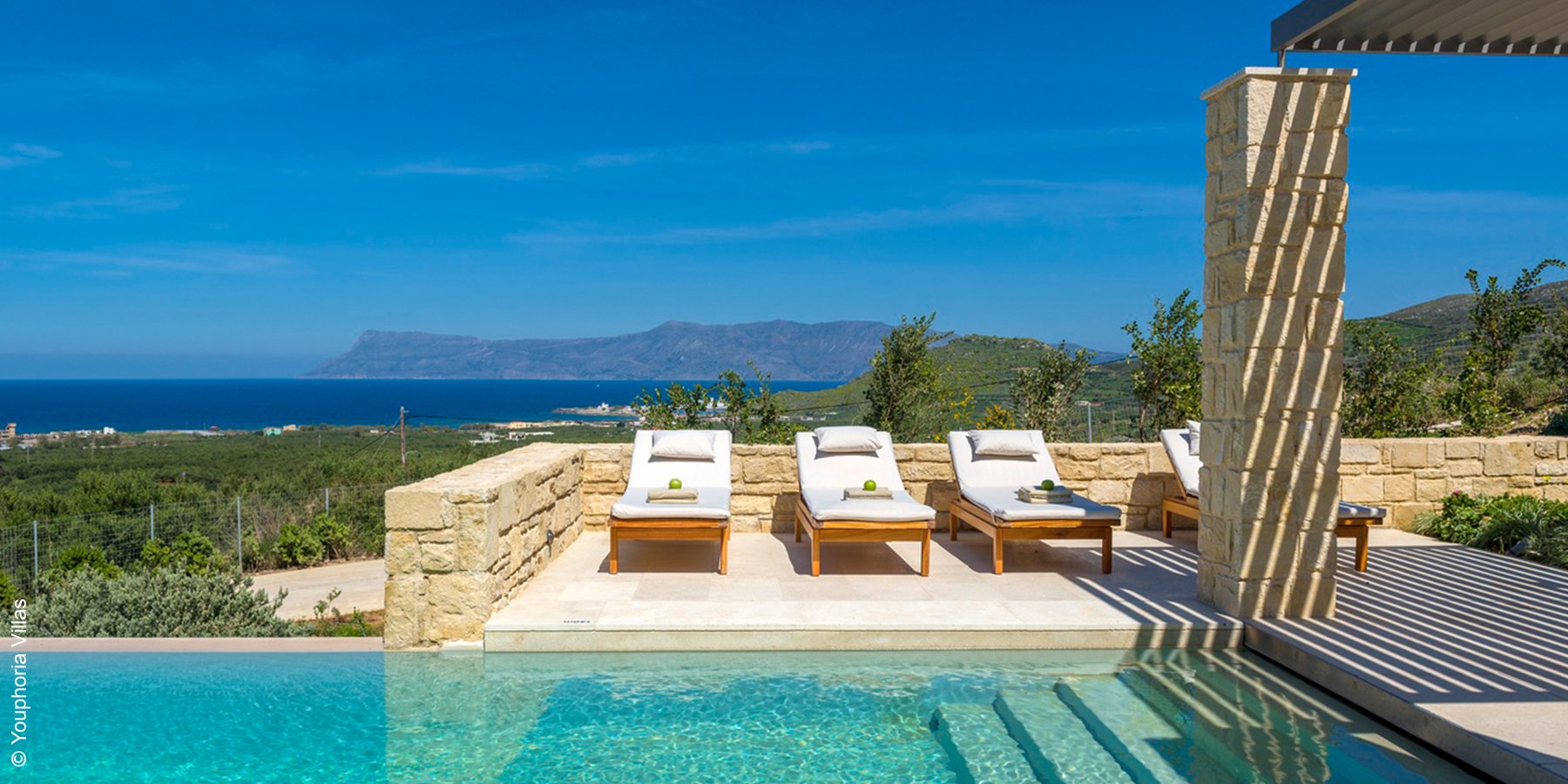 Youphoria Villas | Kreta | Villa Oneiro Poolliegen | luxuszeit.com