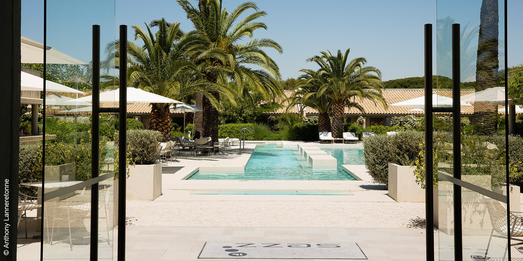 Hotel Sezz | Saint Tropez | Eingang | luxuszeit.com