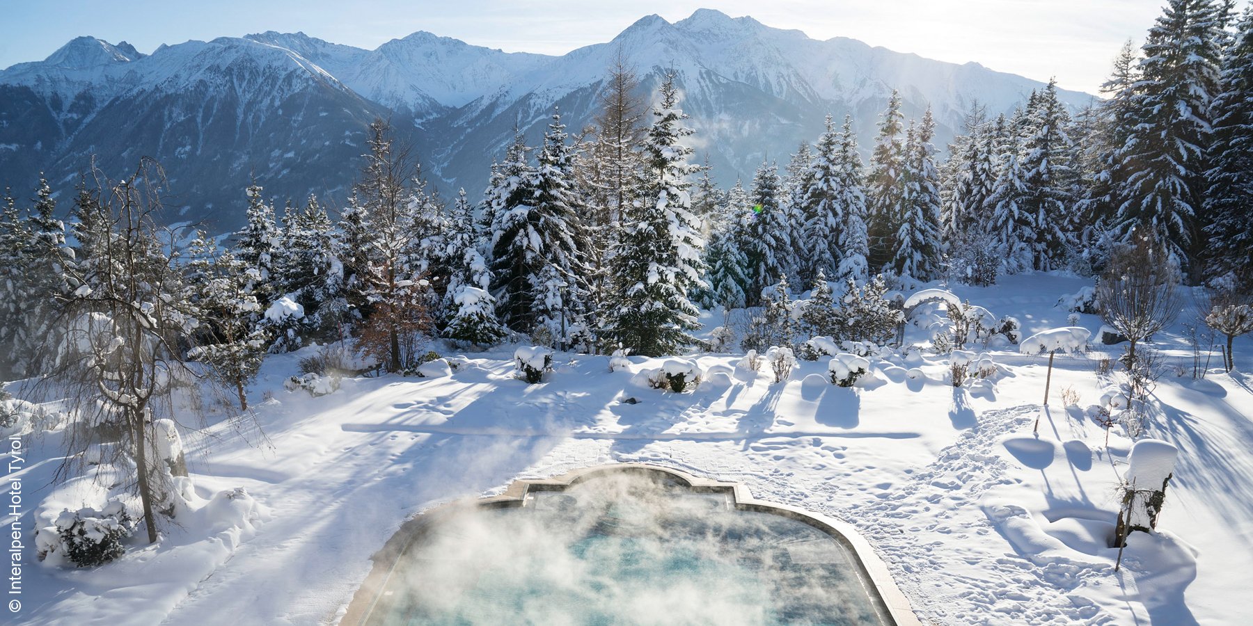 Interalpen-Hotel Tyrol | Telfs-Buchen Seefeld | Outdoor Pool | luxuszeit.com