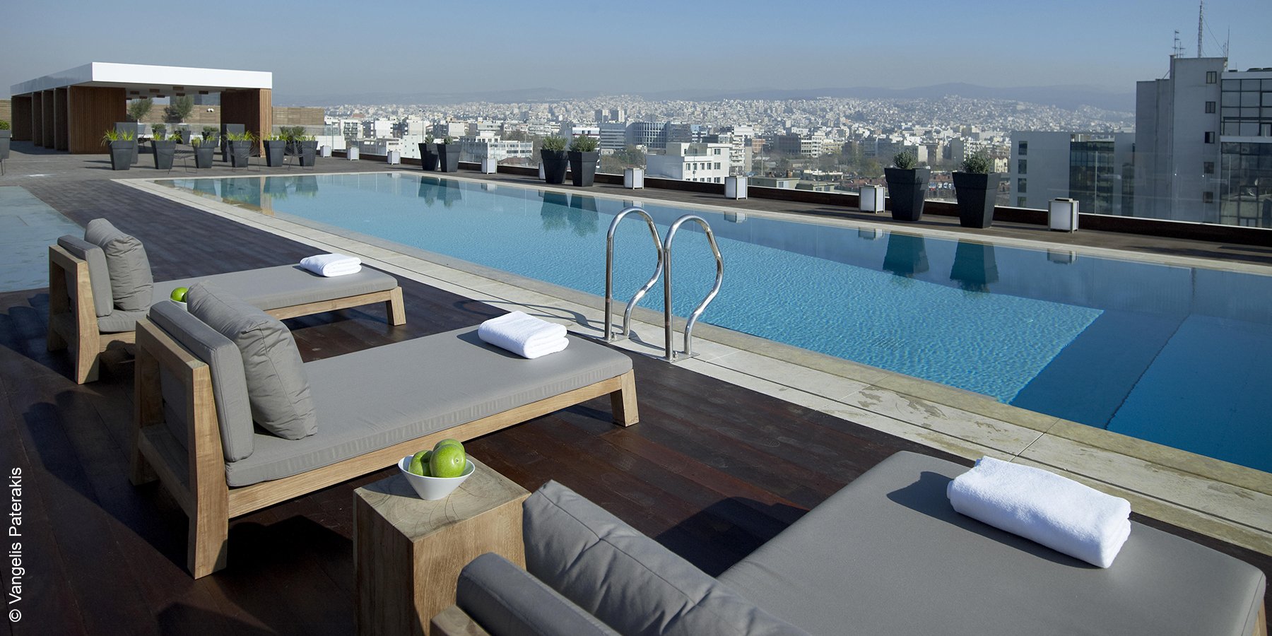 The Met Hotel | Thessaloniki | Outdoorpool | luxuszeit.com