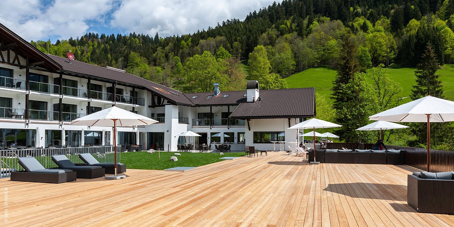 DAS GRASECK | Garmisch-Partenkirchen | Hotelterrasse | luxuszeit.com