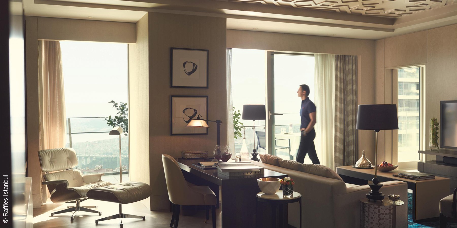 Raffles Istanbul | Istanbul | Horizon Suite Living Room | luxuszeit.com