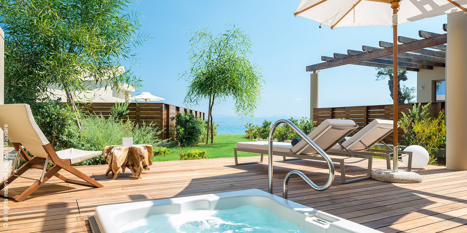 Domes Miramare, a Luxury Collection Resort, Korfu | Moraitika | Pavilion Suite Jacuzzi | luxuszeit.com