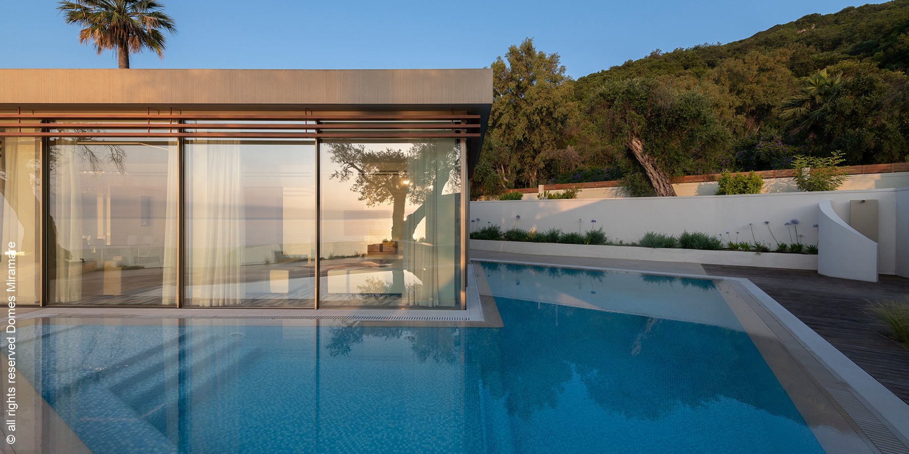 Domes Miramare, a Luxury Collection Resort, Korfu | Moraitika | Haute Living Aussenbereich | luxuszeit.com