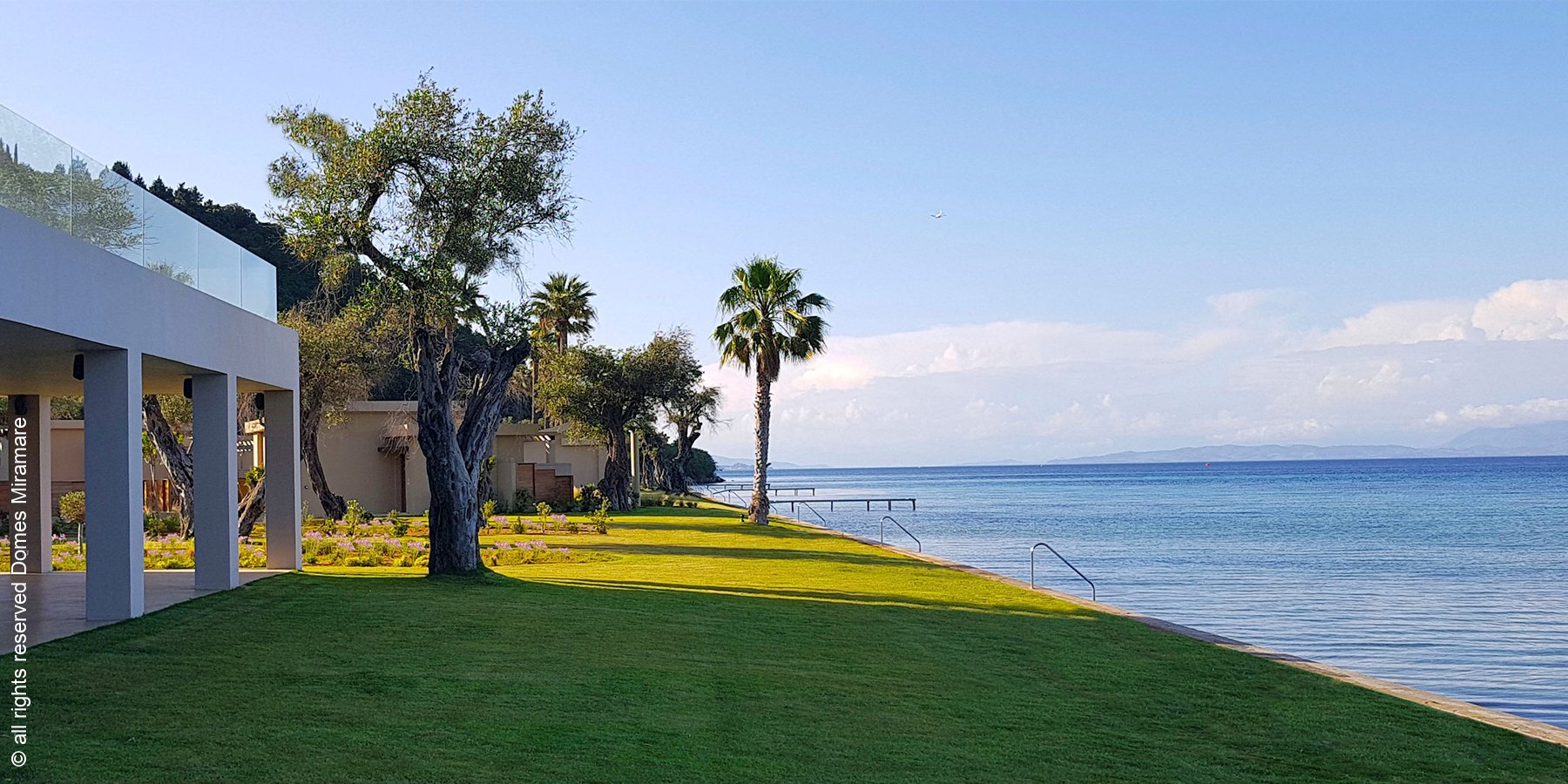 Domes Miramare, a Luxury Collection Resort, Korfu | Moraitika | Ansicht Haupthaus | luxuszeit.com