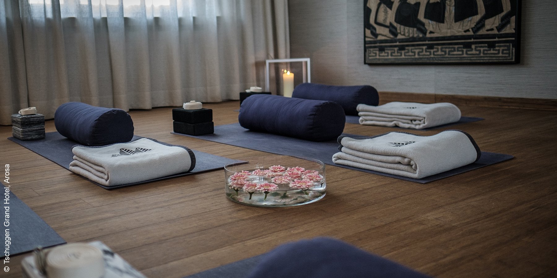 Tschuggen Grand Hotel | Arosa | Auszeit beim Yoga | luxuszeit.com
