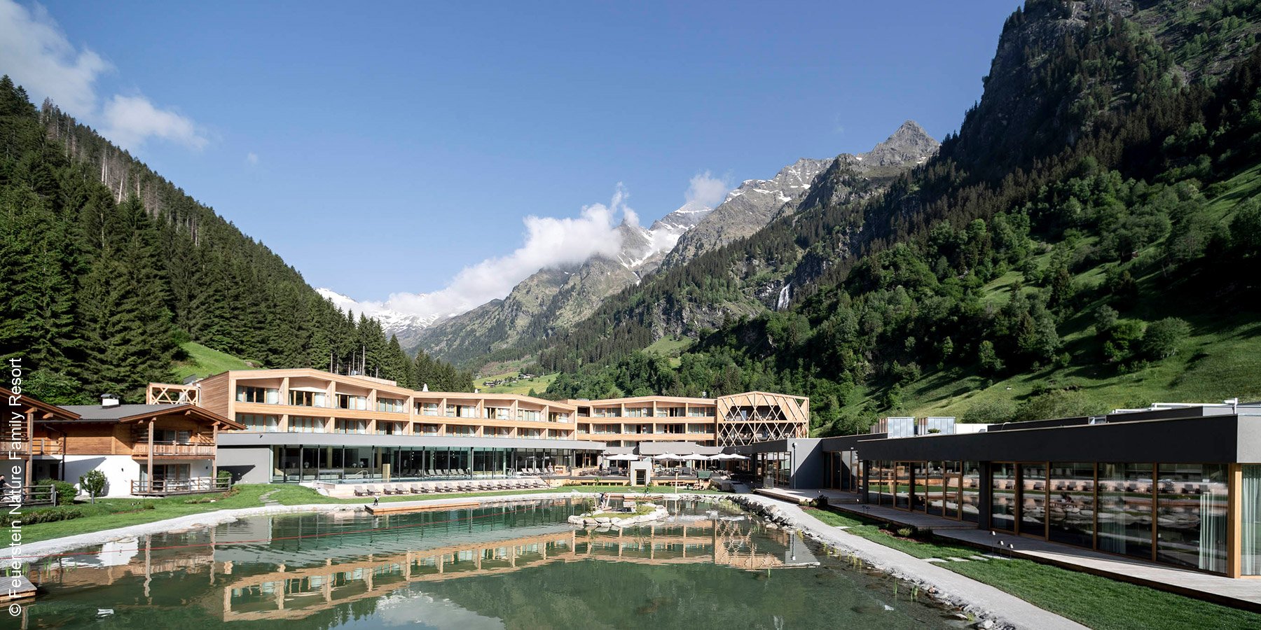 Feuerstein Nature Family Resort | Brenner | Südtirol | Aussenansicht Sommer | luxuszeit.com