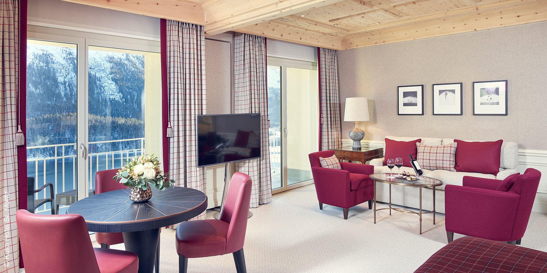 Kulm Hotel | St. Moritz | Deluxe Junior Suite Wohnbereich | luxuszeit.com