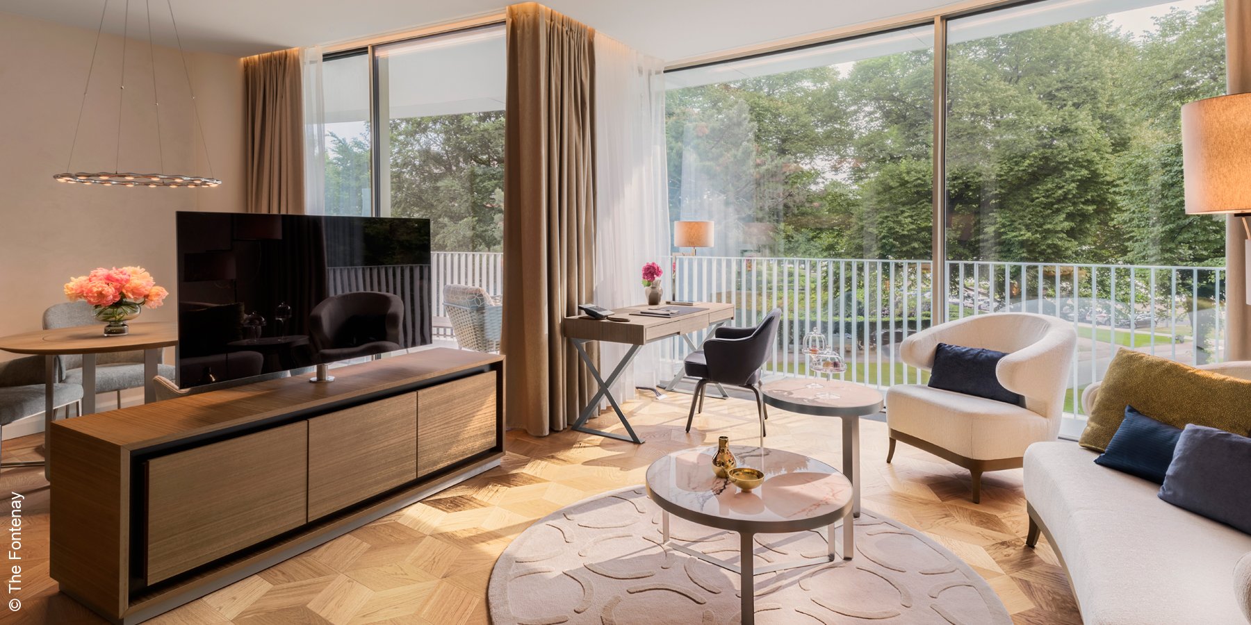 The Fontenay | Hamburg | Executive Suite Wohnzimmer | luxuszeit.com